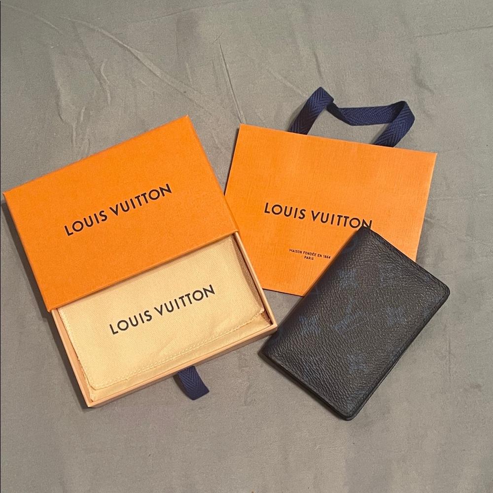 Louis Vuitton Blue on light Blue Men's card holder Wallet